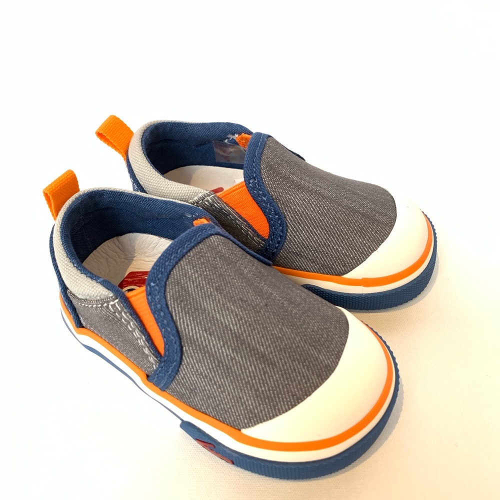 See Kai Run NWT in box slid on sneakers size 4